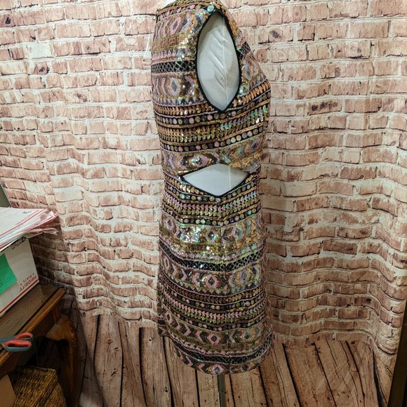 Forever 21 Exclusive Sequin Covered Dress Size Med - Picture 7 of 11